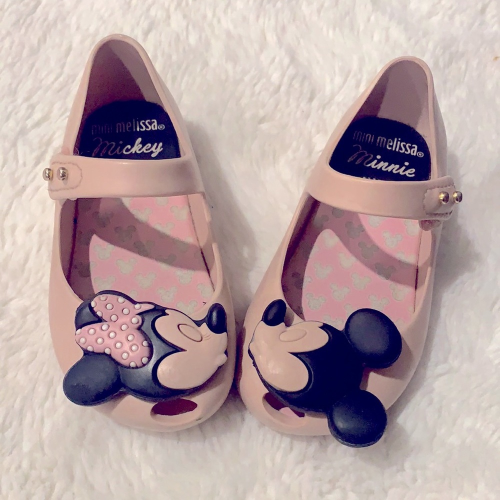 Previously Loved Mini Melissa Size 7